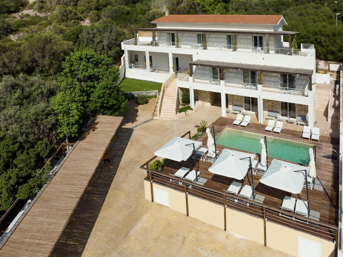Mercury Beach Hotel SantʼAntìoco Exterior foto